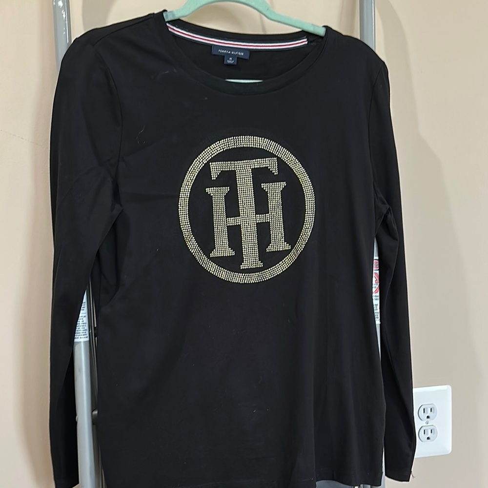 Tommy Hilfiger Black Long Sleeve with Gold Emblem